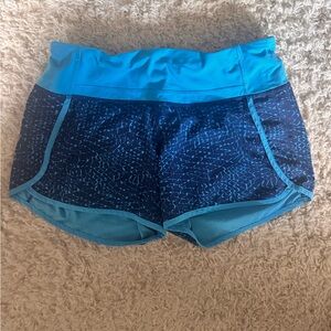 Lululemon Athletica Blue Patterned Athletic Shorts